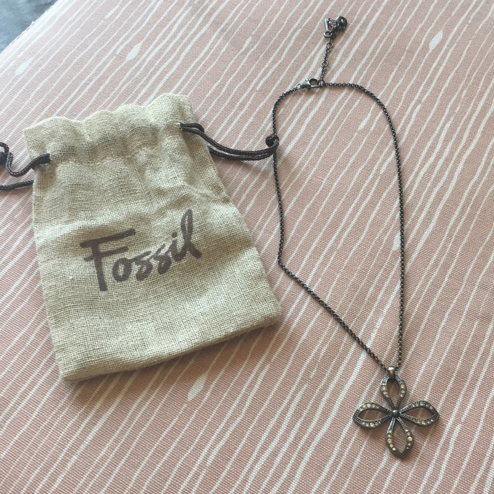 FREE with any bundle - Fossil Pendant Necklace